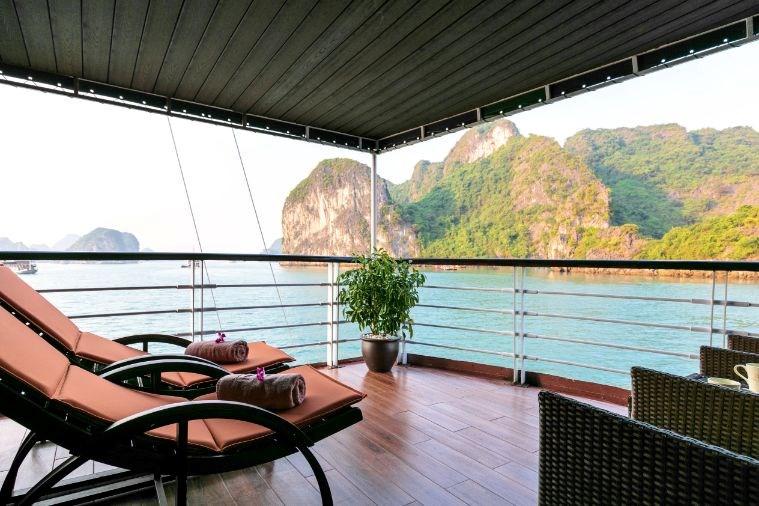 Du Thuyền Pelican Classic Hạ Long 